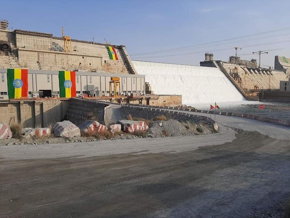 AdanechAbiebie's tweet photo. የኢትዮጵያ ታላቁ የህዳሴ ግድብ ዛሬ የብርሃን አብዮቱን አንድ ብሎ ፈንጥቋል !!
ጉባ፤ የኢትዮጵያ ብሎም የአፍሪካ የብርሃን ዘመን ማብሰሪያ ምድር !! 1/4 https://t.co/P2A1WaKlTg