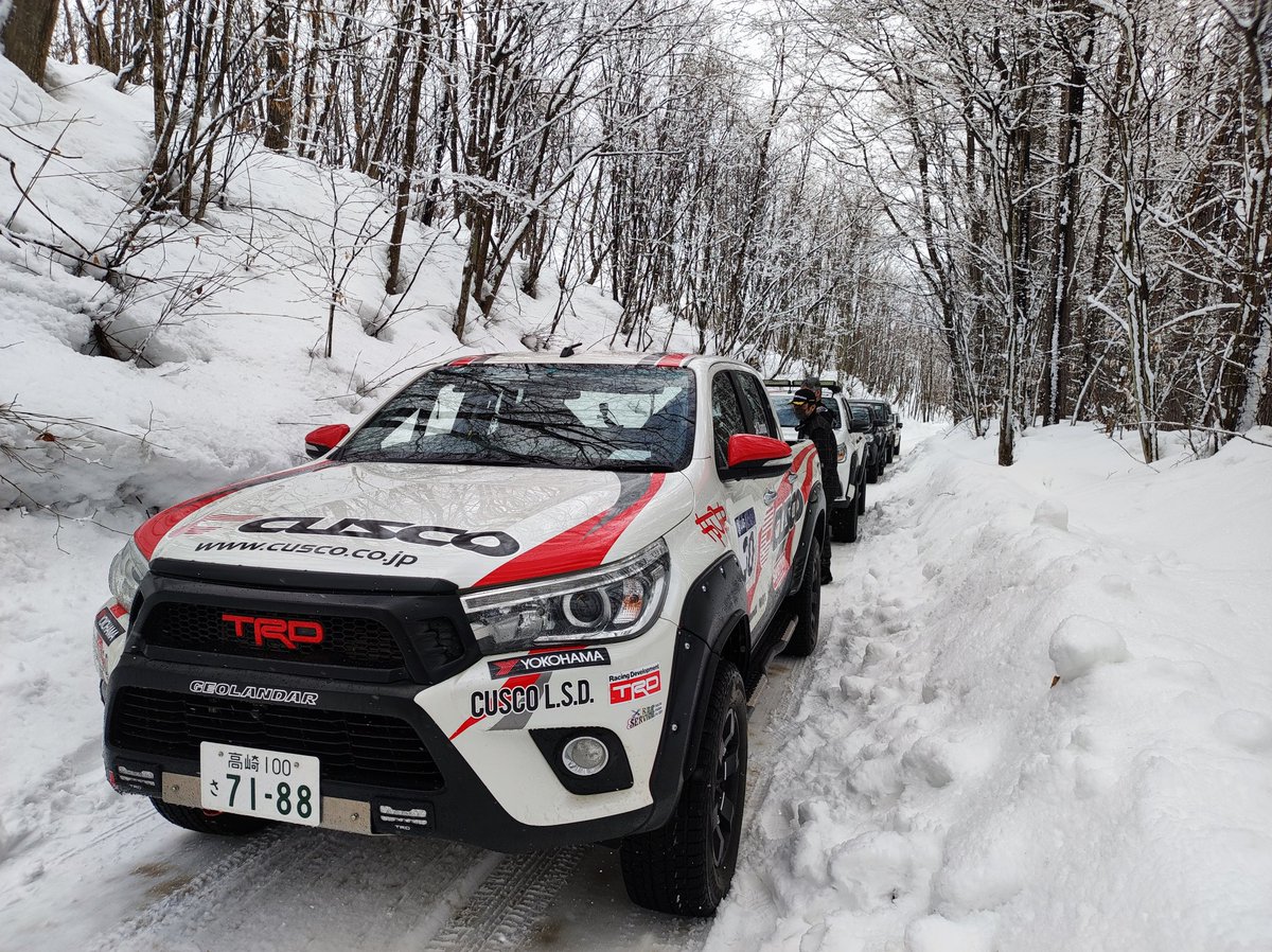 CUSCO_WEB's tweet photo. 『XCRスプリントカップ北海道』第2戦「北海道ブリザードラリー」が終了！阿部千織 / 加勢直毅組ジムニーがXC-1クラス優勝で開幕2連勝！番場彬 / 保井隆宏組ハイラックスレボは6ステージ中2度のトップタイムをマークするも、SS1でのスピンが響きXC-2クラス4位でした。応援ありがとうございました！ https://t.co/8IdLtONZpT