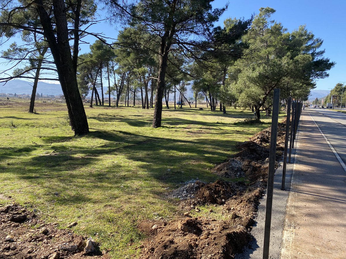 bbabroad's tweet photo. If you look closely, you just might see a #communitygarden. May be a little early to harvest, but coming soon… https://t.co/vR9DxQbJGJ