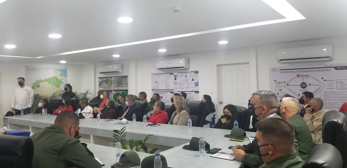 iaesen_umbv's tweet photo. #19Feb En la @CVMVenezuela el Tcnel. Eduardo Rodríguez Simons, Gerente de Producción expone sobre Estrategias y Aportes de la CVM al Desarrollo Nacional,a los #Maestrandos en Seguridad de la Nación Cohorte 20-21. Actividad Académica de la Pasantia de Estudio en el Edo. Bolívar. https://t.co/K2PouZLGv9