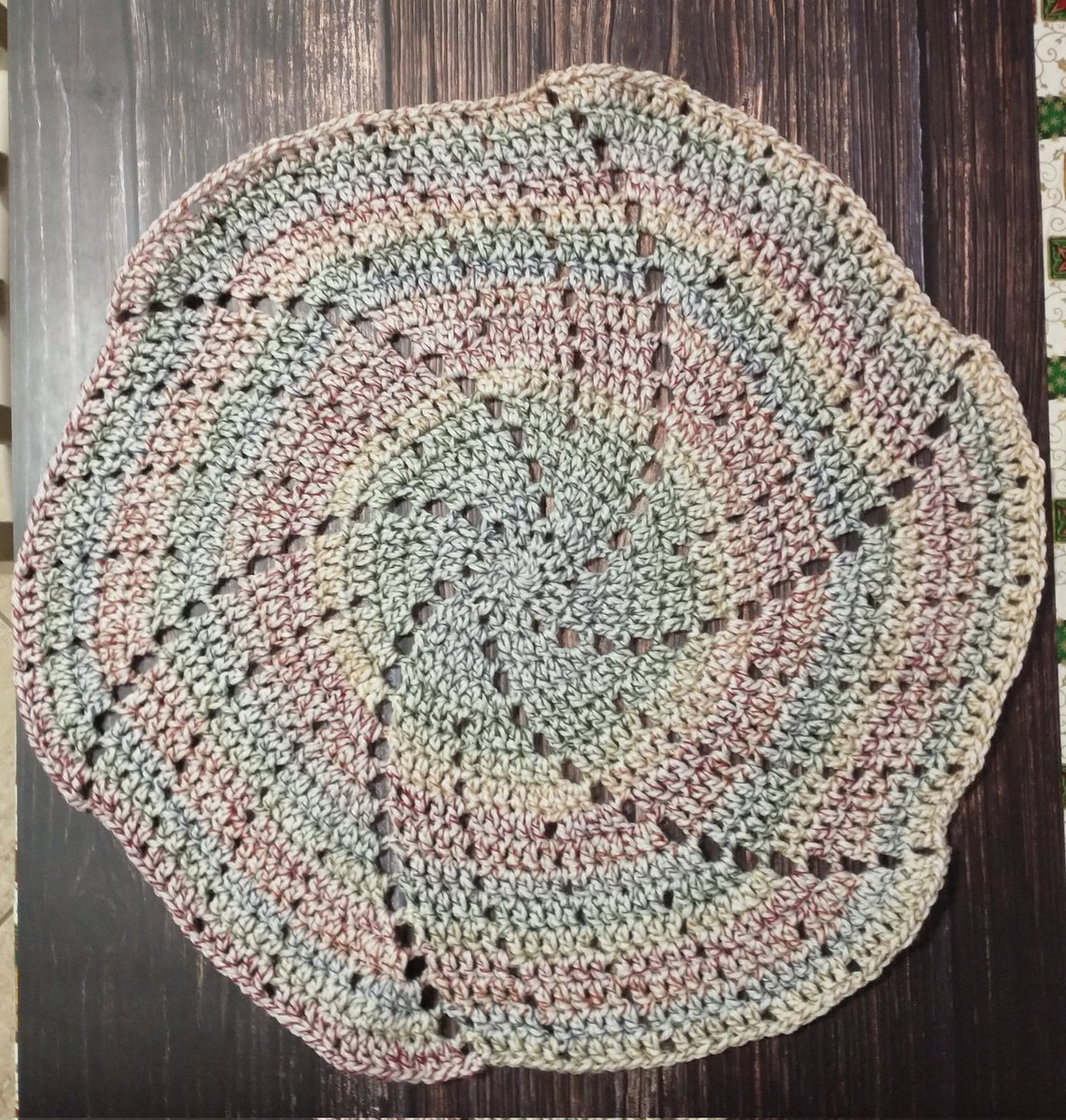 KrisHandmadeLuv's tweet photo. This circular-ish blanket is made with 'Hobby Lobby's I Love this Yarn, Colors! in Madrigal ' which is perfect for use as a lovey for a small child, or as a pet bed. It is machine washable and dryable

Pattern: Spin Me Round by Catherine Bligh

100% Acrylic https://t.co/2XjG6VLcJo