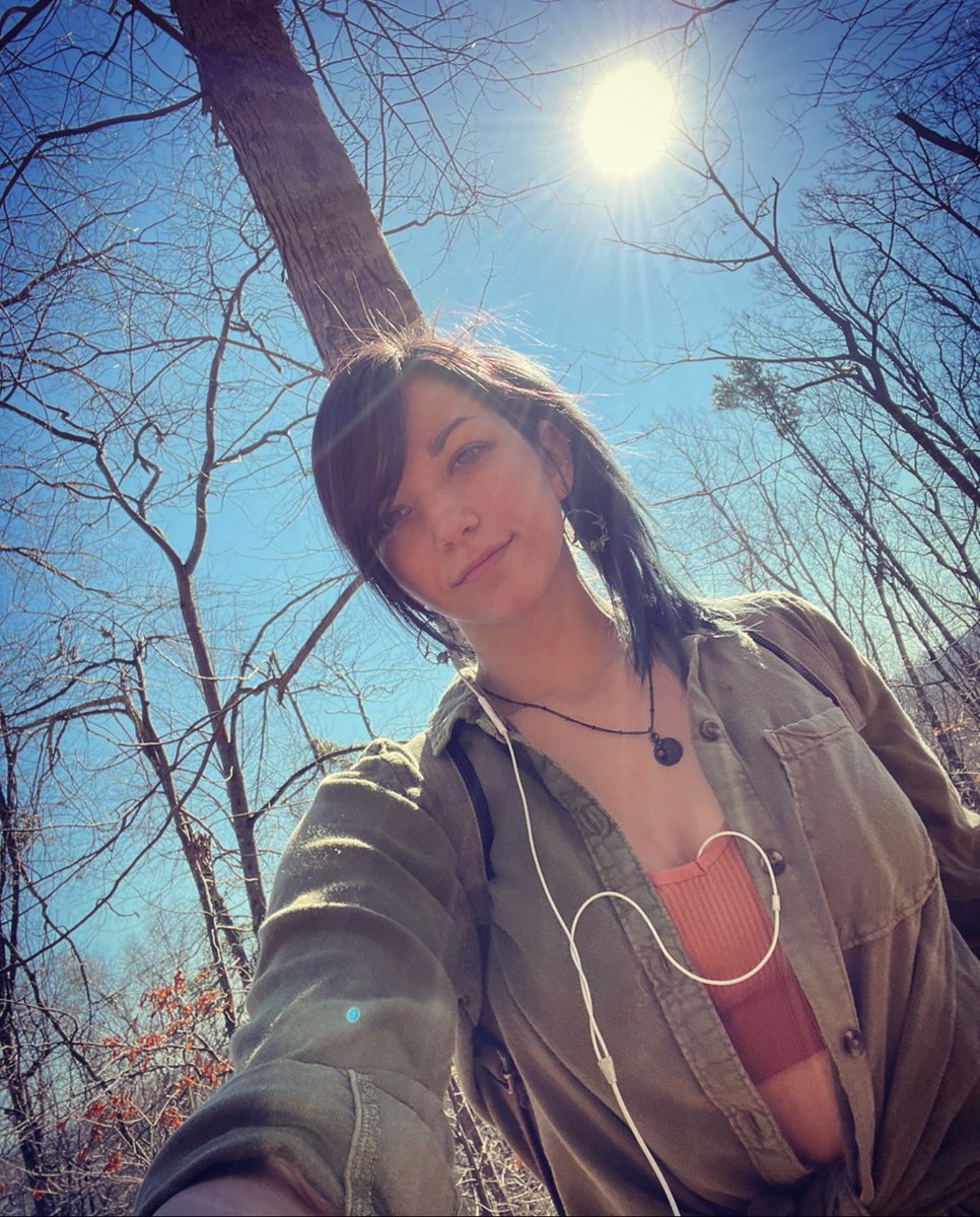 SeeCatWander's tweet photo. Went for a sporadic hike today, ready for spring!
🌱🍁💚
#hiking #deadforest #sunshine #takeabreather #goingonanadventure https://t.co/2wXndw7Wby