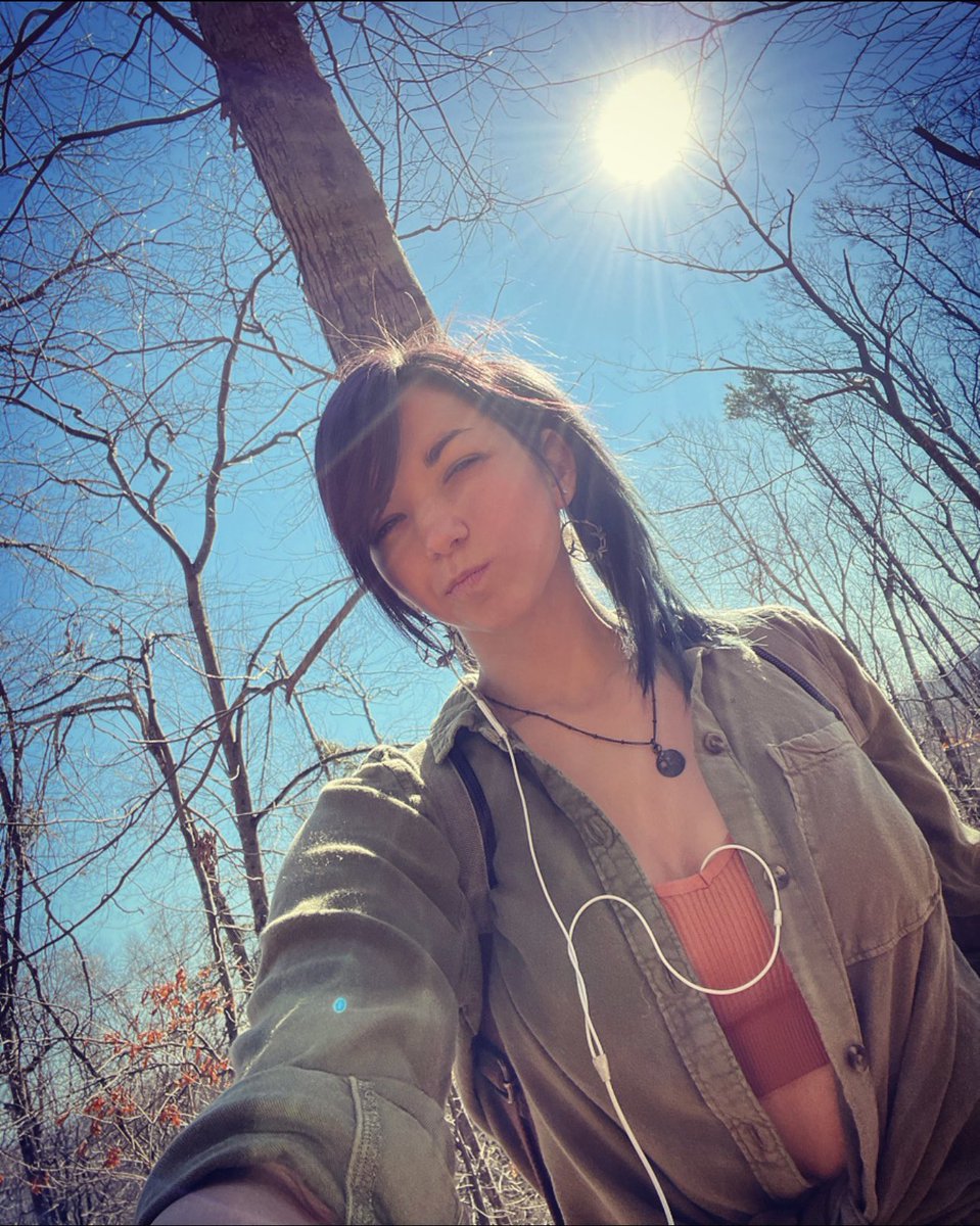 SeeCatWander's tweet photo. Went for a sporadic hike today, ready for spring!
🌱🍁💚
#hiking #deadforest #sunshine #takeabreather #goingonanadventure https://t.co/2wXndw7Wby