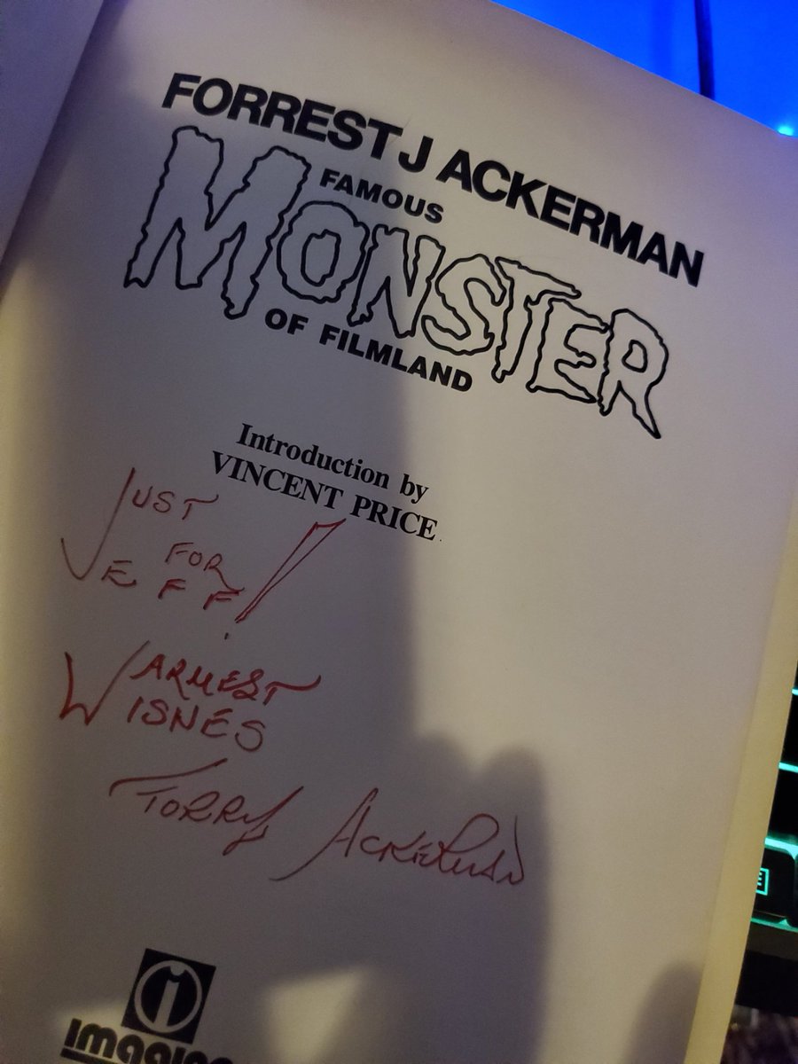 SpikePsyche's tweet photo. Who's a #fanboy of the legendary #FamousMonstersofFilmland or #ForryAckerman ? These are great memories for me! #horror #HorrorCommunity #HorrorMovies #HorrorFamily #VincentPrice #BorisKarloff #BelaLugosi #LonChaney @mwmtalent @HorrorNHaunted @HorrorHammer1 https://t.co/VrI2ibTQcW