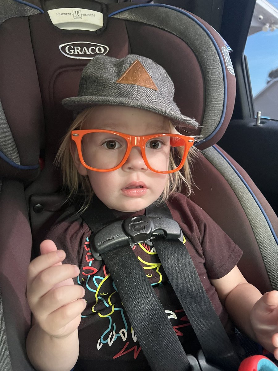 QueenRusskiy's tweet photo. My little man web2 vs web3 😎

#cryptotots  #Web2vsWeb3me https://t.co/SkiBzEiTwy