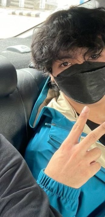 focusaveewise's tweet photo. pareho ba ng jacket si oheb at si vee? haha cute https://t.co/gK4rgcMM4c