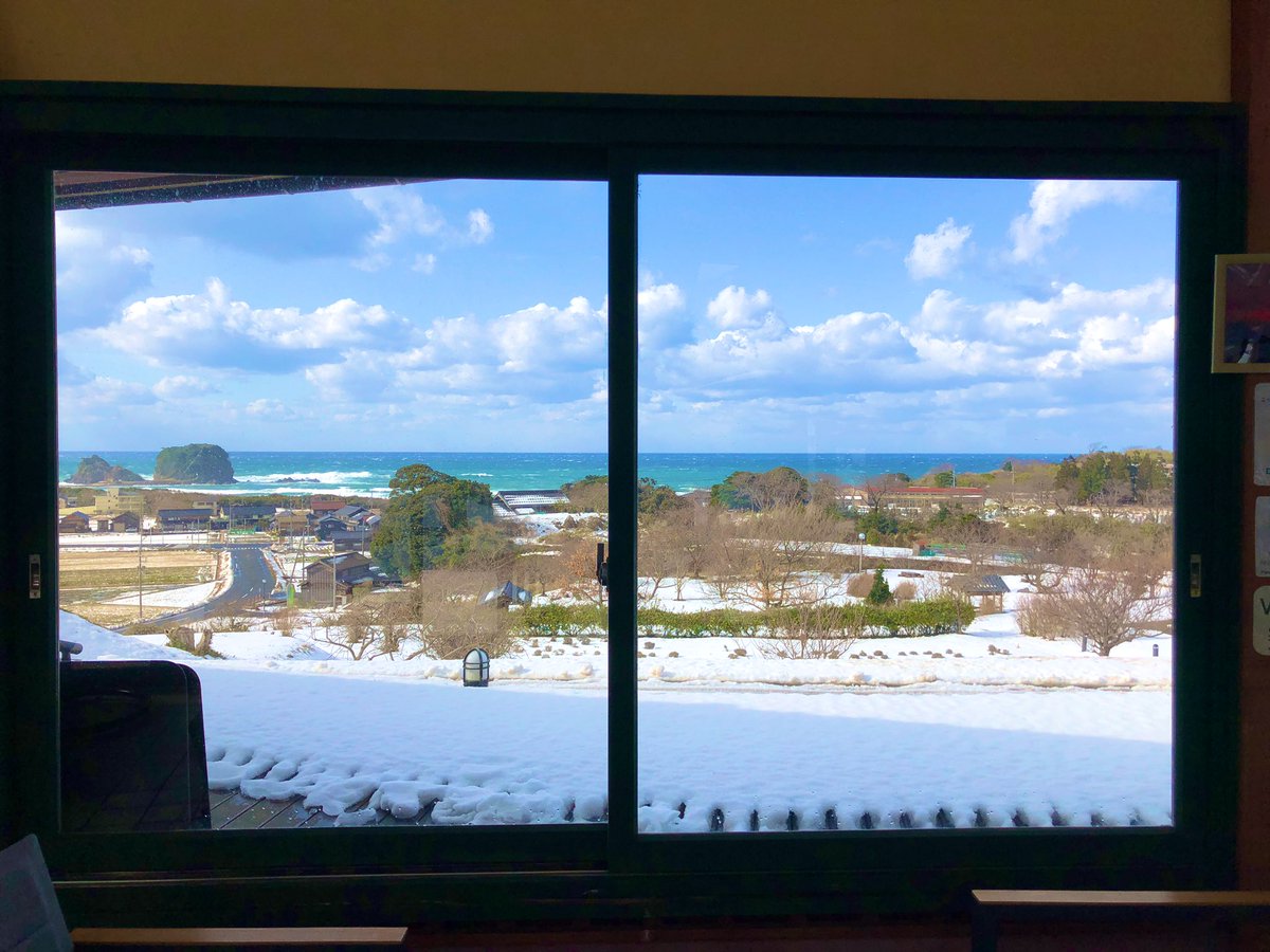 yusukeohtaki's tweet photo. 京丹後の宇川温泉からの素晴らしい景色。

象設計集団さんの作品は地域愛、人間愛に溢れていて素晴らしいです。 https://t.co/SmFgCrcH4r