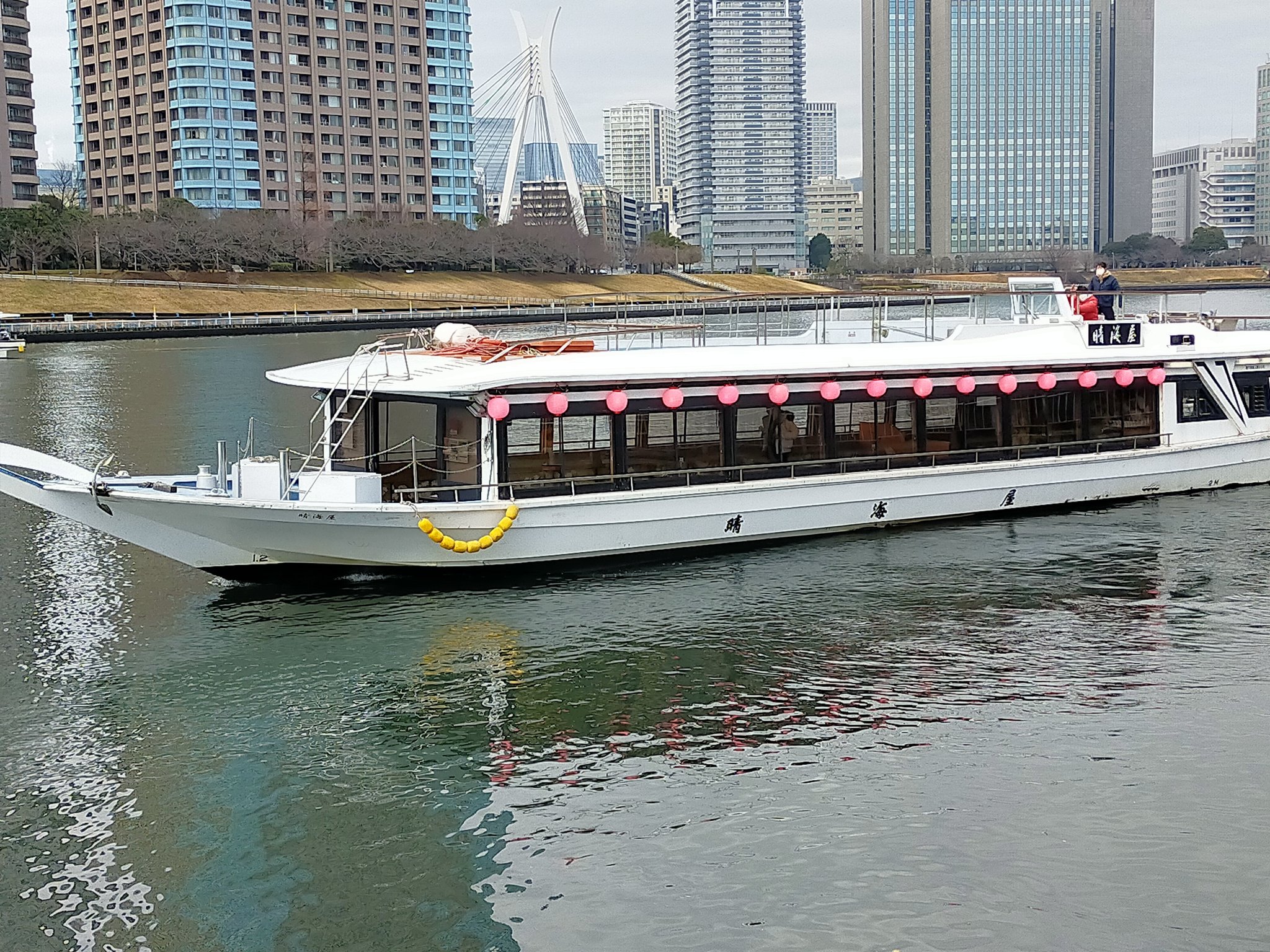 ウーロン レガシーツアー最後はソラマチでの自由散策 ポケモンセンター行って 息子の誕生日プレゼント選んで 大道芸の成功するところを見届け 甘い物食べて帰ります 晴海屋さん 運転手のyさん 添乗員のyさんお世話になりました 東京湾クルーズ ウーロン レガシーツアー最後はソラマチでの自由散策 ポケモンセンター行って 息子の誕生日プレゼント選んで 大道芸の成功するところを見届け 甘い物食べて帰ります 晴海屋さん 運転手のyさん 添乗員のyさんお世話になりました 東京湾クルーズ