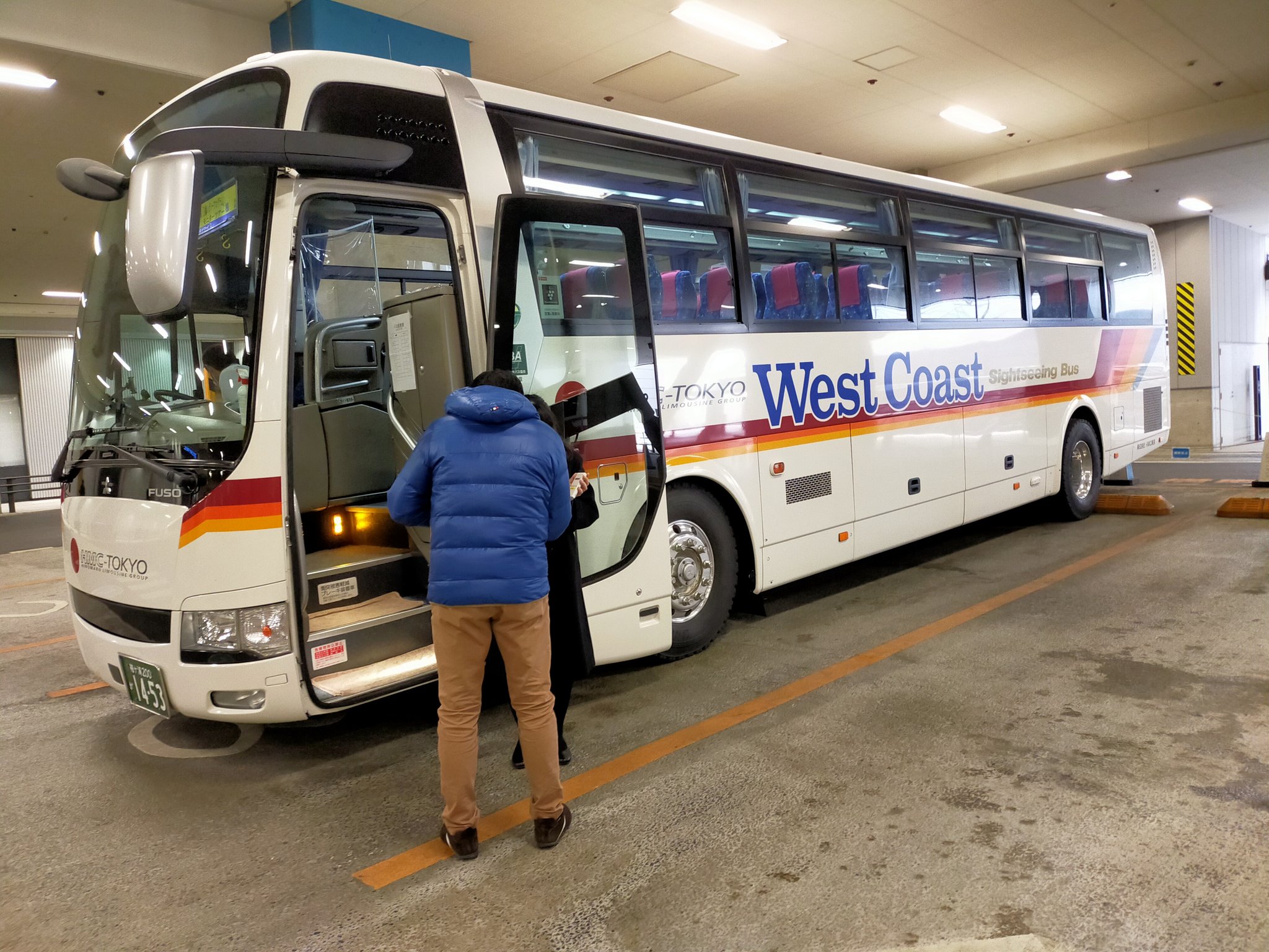 ウーロン レガシーツアー最後はソラマチでの自由散策 ポケモンセンター行って 息子の誕生日プレゼント選んで 大道芸の成功するところを見届け 甘い物食べて帰ります 晴海屋さん 運転手のyさん 添乗員のyさんお世話になりました 東京湾クルーズ