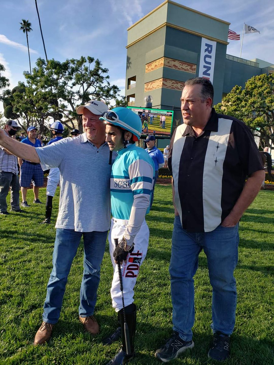 elpirokito1ofic's tweet photo. 😇😇😇 Santa Anita Park https://t.co/RYzicQUb42