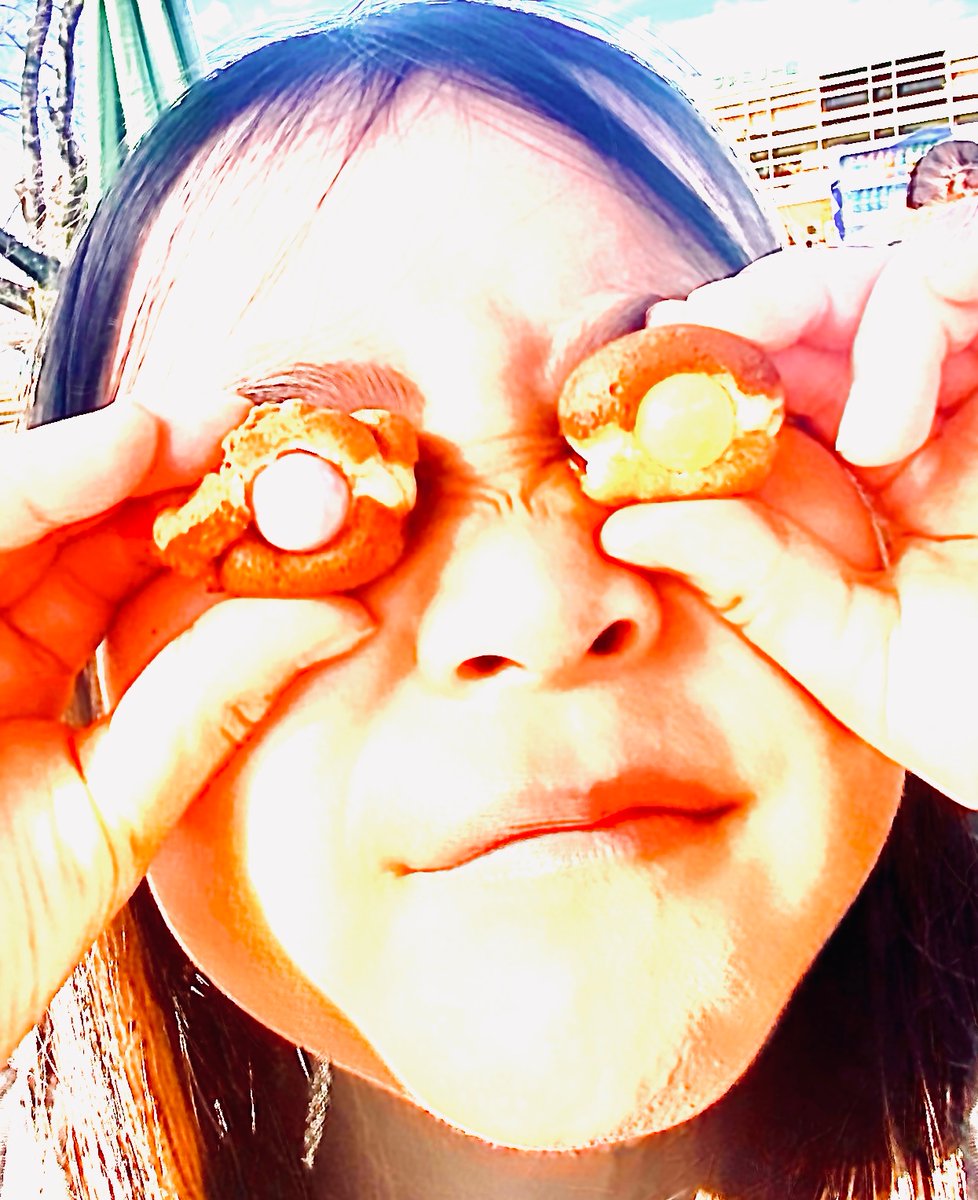 kululi19141's tweet photo. ふざけてる

#娘の変顔
#令和の海賊はナゼ街のゴミを拾うのか
#漁師は山に木を植える
#令和海賊
#ゴミ拾い https://t.co/9b8onfyBqu