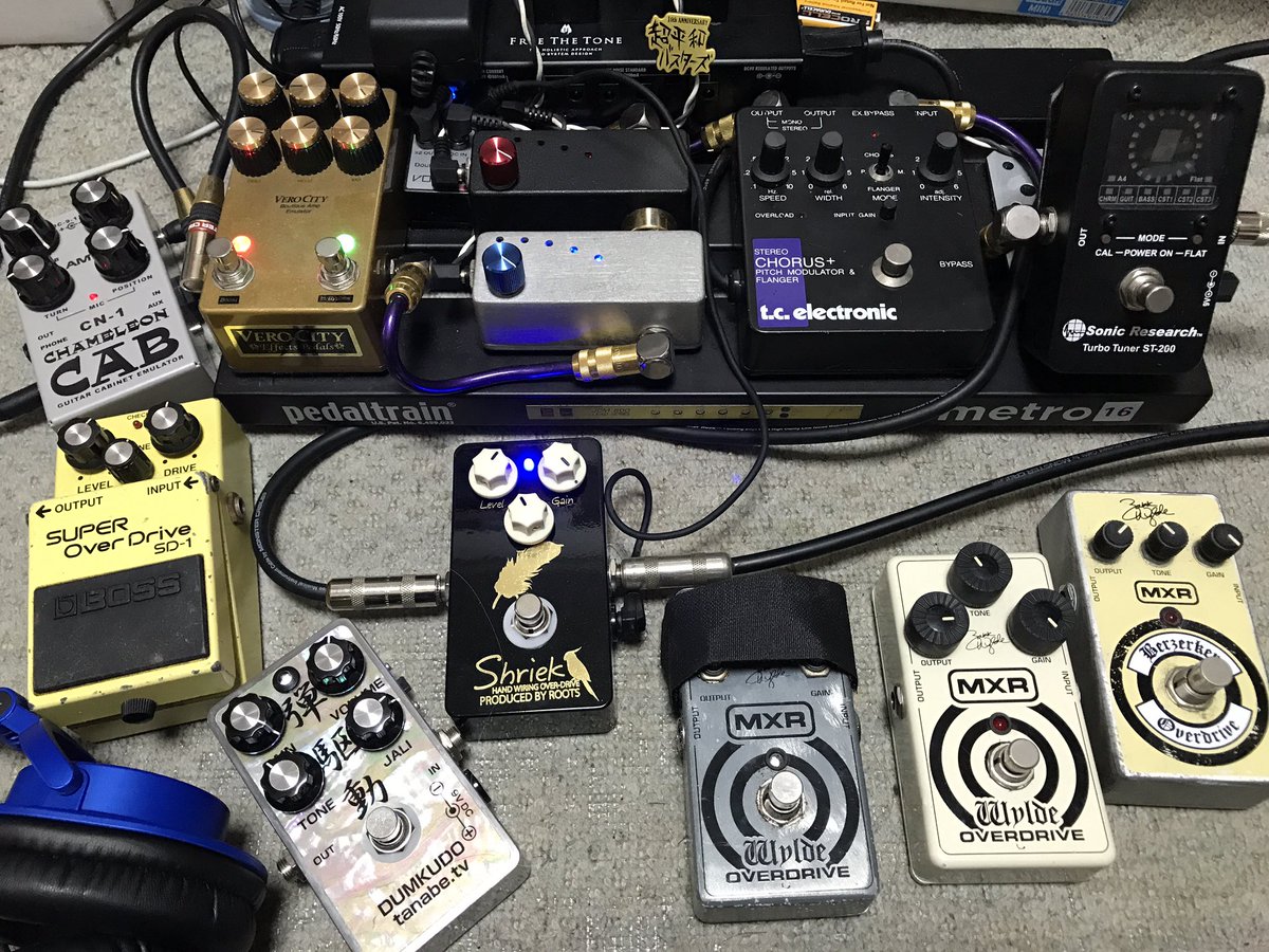 SDMF_Inc's tweet photo. 今日は、
所有OverDriveペダル を、
AMT CN-1からヘッドフォンでダイレクトに聴いて、再度それぞれの良さを再確認中〜
#BOSS #MXR #tanabe.tv #AMT
#VeroCity #LeeCustomAmplifie
#tcelectronic #SonicResearch
#SD1 #ZW44 #弾駆動 #Shriek
#SCF #ST200 #八百式 #12AU7BB
#12AX7BB #CN1 #VOCU https://t.co/CLbxgA2X8K