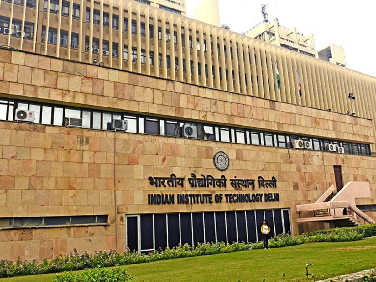 TrendsAajKal's tweet photo. #India and the UAE inked the historic Comprehensive Economic Partnership Agreement (CEPA), which intends to increase bilateral trade to $100 billion over the next five years.

Among other things, this historic deal would lead to the opening of the first #IIT abroad. https://t.co/pvLM991mZt