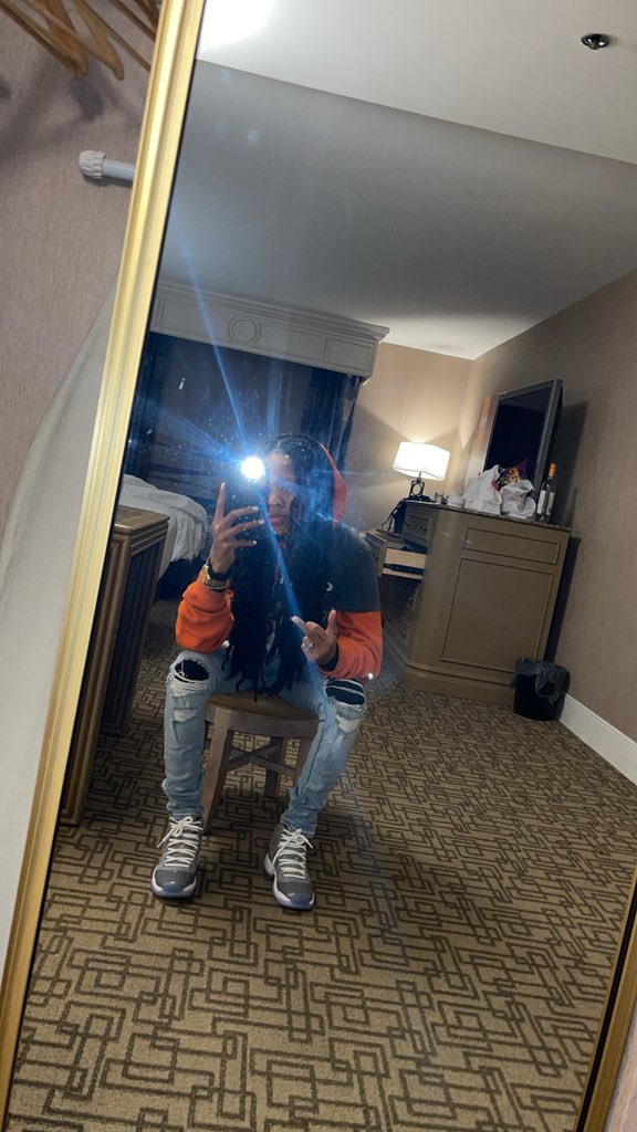 ttherealonee's tweet photo. 🥶✨.. #explore #Vegas https://t.co/I9VUXgP4AT