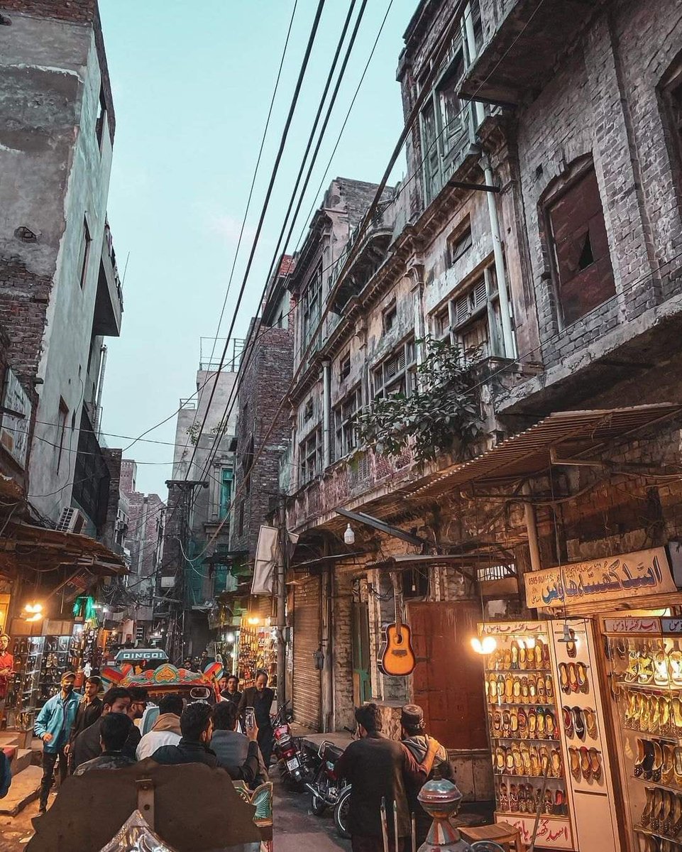 Paktourntravel's tweet photo. Androon Lahore ❤️

📸 @jeeyagraphy https://t.co/Ynm3zyrLWH