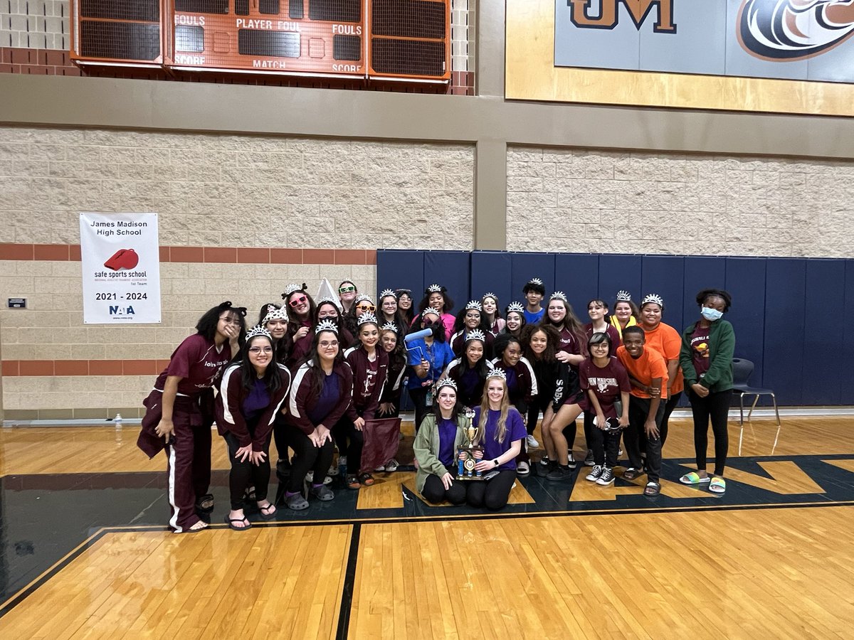 MissAWorldHist's tweet photo. Congratulations Marshall Winter Guard on 3rd Place!! You were amazing tonight! #QueensOfTheThrone #RamFam #RamPride π @NISDMarshall @NISDMarshallLMS @jmramband https://t.co/SwtxemsMl8