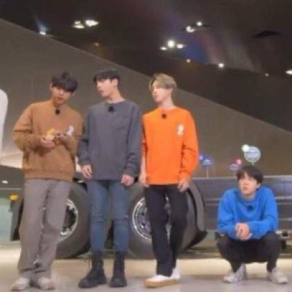 “How to handle VminKook” — a guide by Kim Seokjin 🦙