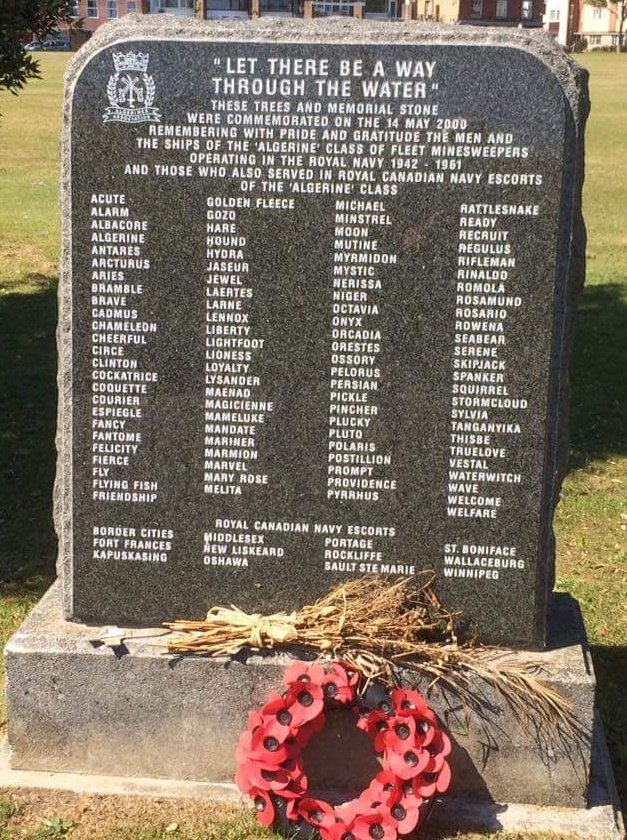 FittersLtd's tweet photo. @Sweepers3945
Algerines Memorial, Portsmouth https://t.co/8Ft8y1ydfq