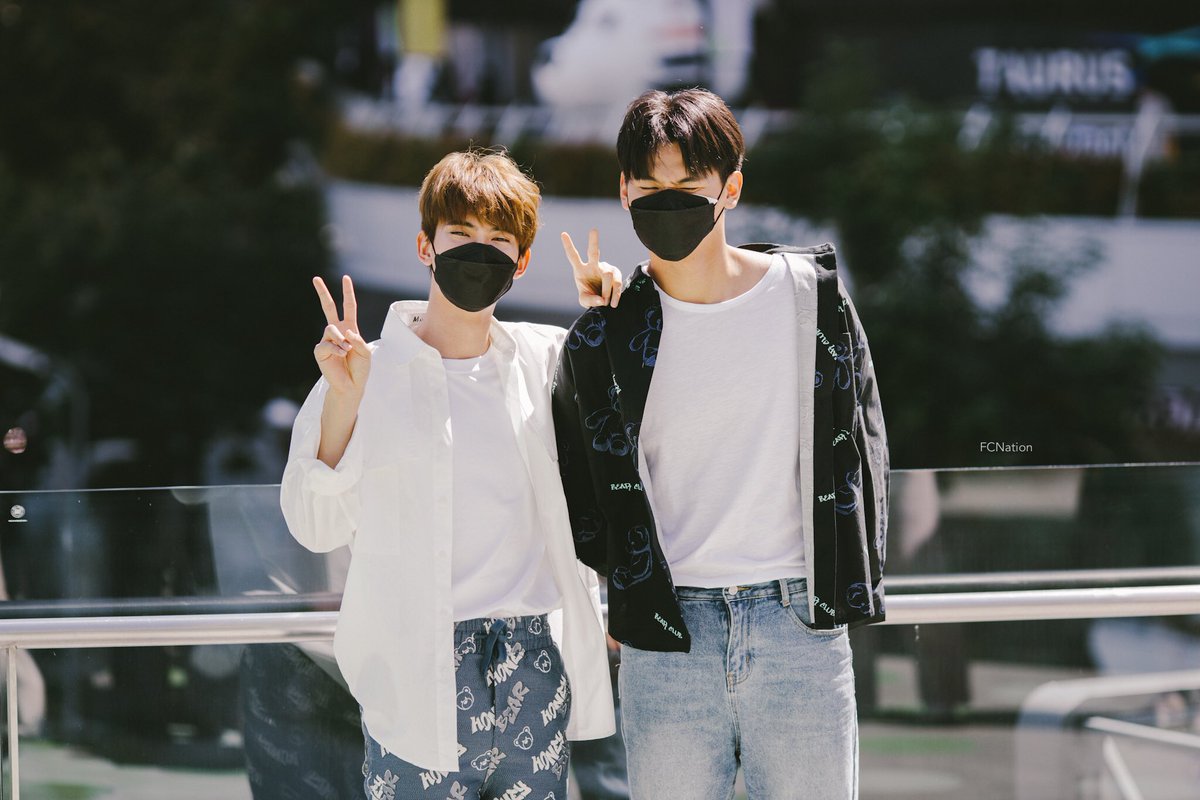 fanclubnation's tweet photo. ความรักมันเข้าตาคัฟฟ ☺️
#ProjectLEDxJaFirst
#ด้อมจิ๋ว
#First_Chalongrat
#FirstLoveIsU
#รักแรกของเฟริสท์
#JaFirst
#จาเฟริสท์ https://t.co/ysSxQjEJWf