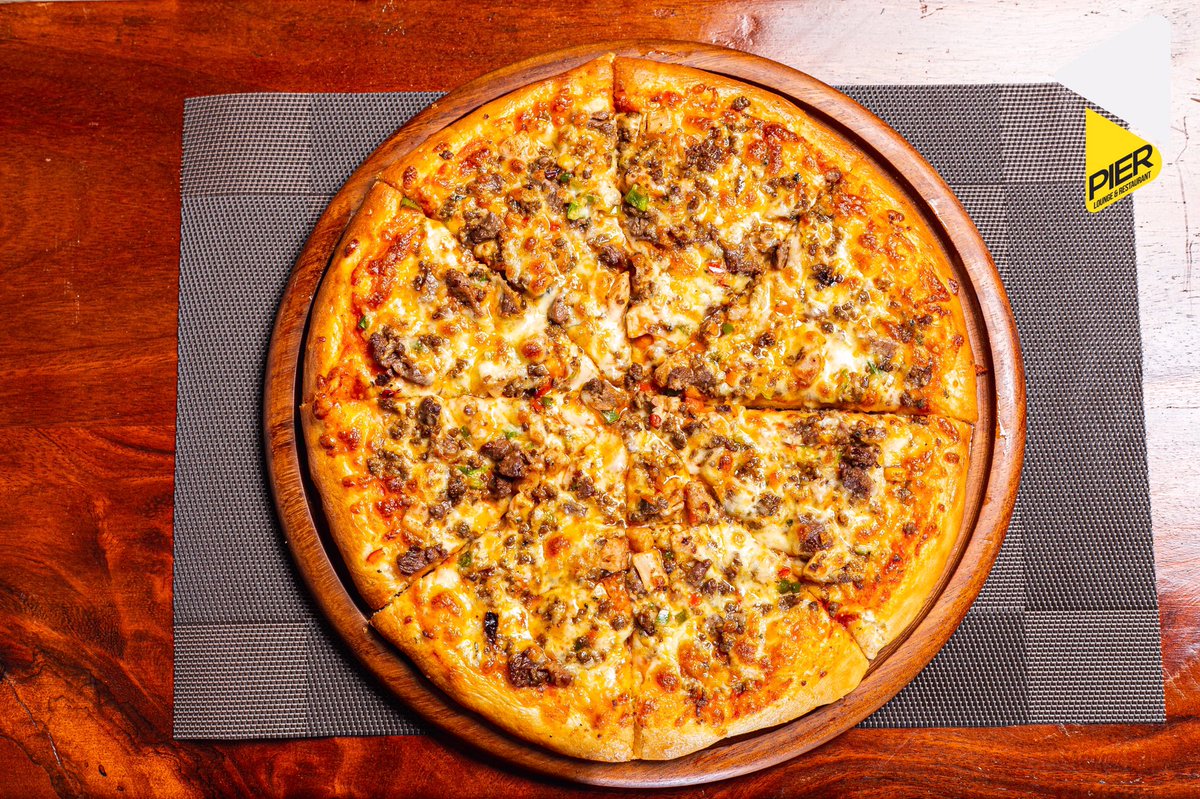 Pier1_Ntinda's tweet photo. Sharing pizza as a family brings the family closer. #SundayFamilyTime
Order for your favorite pizza from our menu. | 0393206915 | We are located along Ntinda-Kiwatule Road. https://t.co/3T73UTyFUd