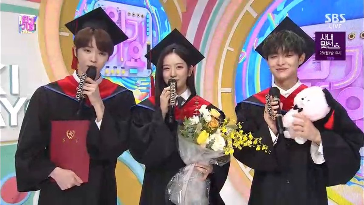 yujinhr's tweet photo. our favorite trio https://t.co/kzFFqqGaFD