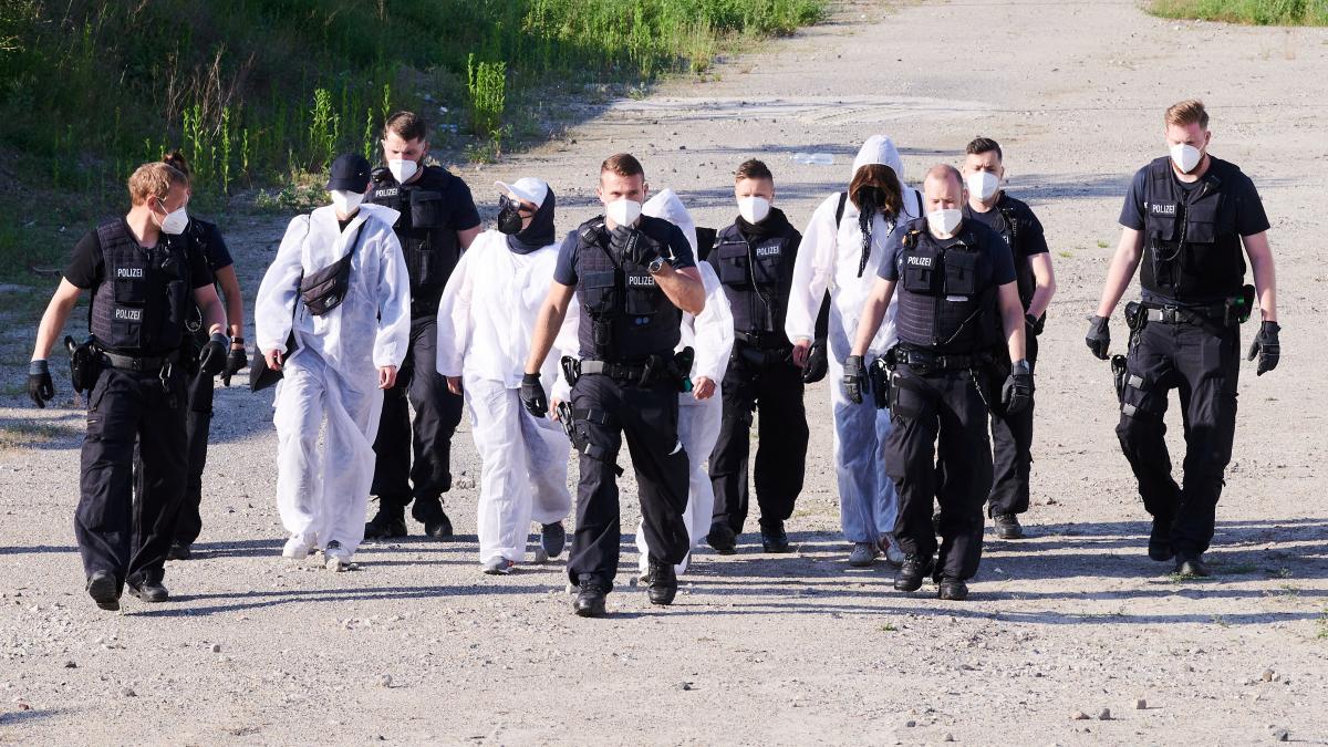welt's tweet photo. Blockieren und Zerstören – Klima-Aktivisten kündigen Radikalisierung an https://t.co/nfJnz2irFy https://t.co/FDzjQIVdt7