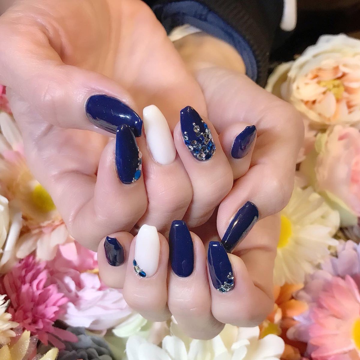 Queens_Quartz9's tweet photo. ✨🔮fabulousネイビーネイル🔮✨

#ネイビーネイル
#ワンカラーネイル
#バレリーナネイル 
#オフィスネイル
#大人ネイル
#大人ネイルデザイン 
#ネイル
#ジェルネイル
#ハンドネイル
#三軒茶屋
#三茶
#三軒茶屋ネイル
#三茶ネイルサロン
#三軒茶屋ネイルサロン
#大人ネイルサロン
#QueensQuartz https://t.co/PEhiTUkA8m