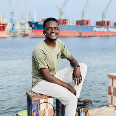 wail49's tweet photo. #NewProfilePic https://t.co/K3u4K4YKjC