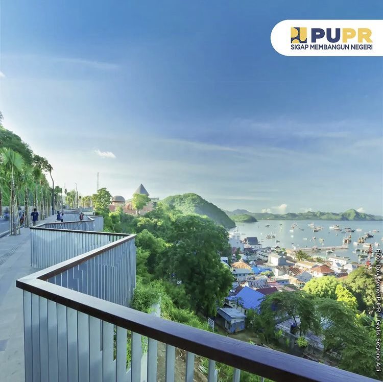KemenPU's tweet photo. #SahabatPUPR, coba tebak, ini di Danau Toba atau Labuan Bajo?

#SigapMembangunNegeri https://t.co/BKAiTwKPtd