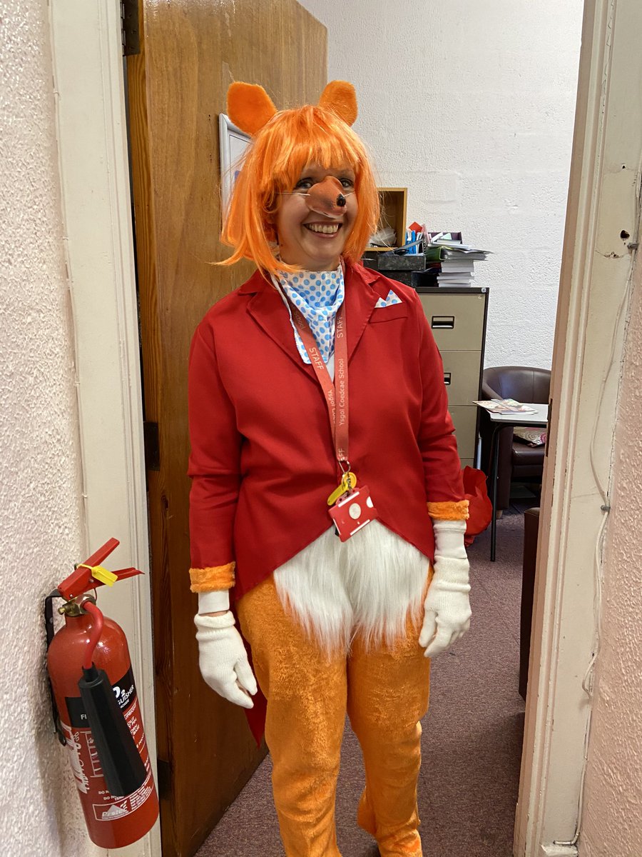 CoedcaeSchool's tweet photo. We are celebrating 25 years of World Book Day on Thursday March 3. All pupils and staff may dress as a character from their favourite book! Make sure you join the fun! Looking forward to seeing you all in character! 👍👍 https://t.co/y0GmBPMaKR