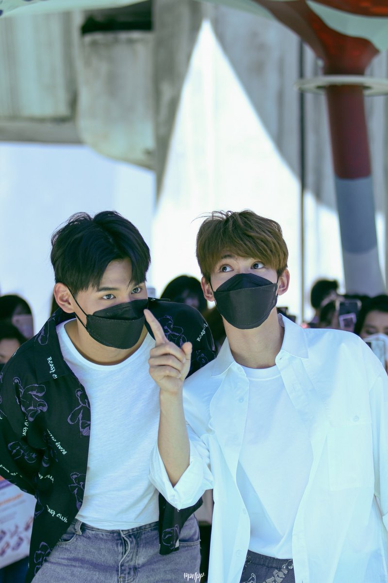 ppnpp_'s tweet photo. Look at the stars
Look how they shine for you
#ProjectLEDxJaFirst
#จาเฟริสท์ #JaFirst
#JaPhachara #First_Chalongrat https://t.co/TooHK8umk2