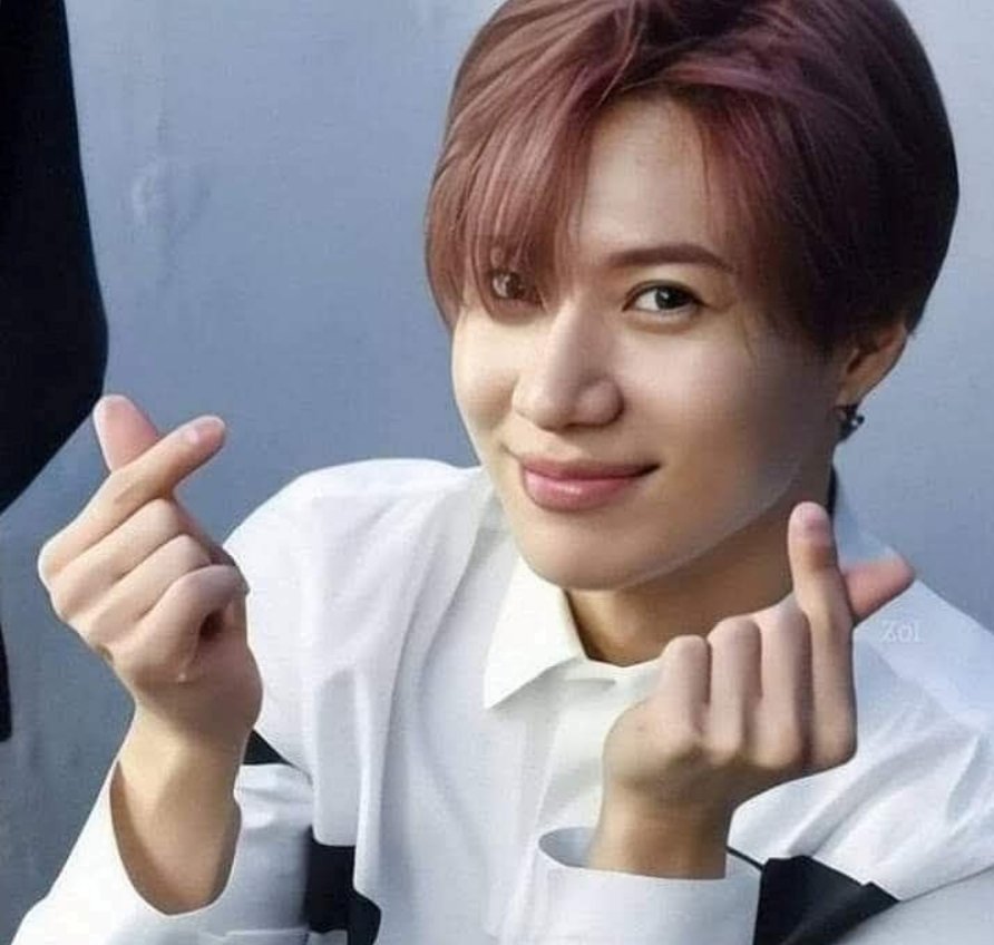 cherirene88's tweet photo. Sending love to my followers today and always...💗
And To Taemin too...💌
#grateful #Thankful 
#TaeminWeLoveYou https://t.co/RWV0H7zIuK