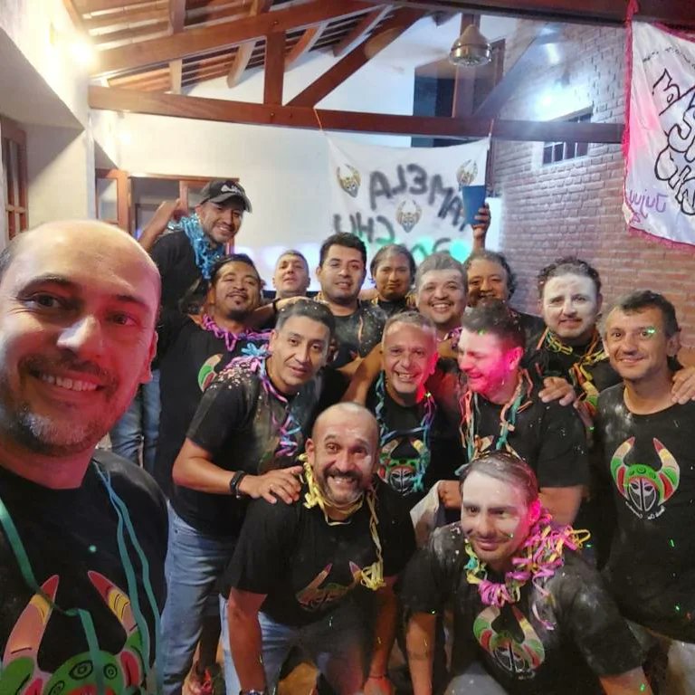 farasjido's tweet photo. Llegaron los 30 años de #PamelaChu, los compadres presentes en el super rancho de Los Perales.
Largó el carnaval. El aguante 💪 https://t.co/PWC3RX1sBs