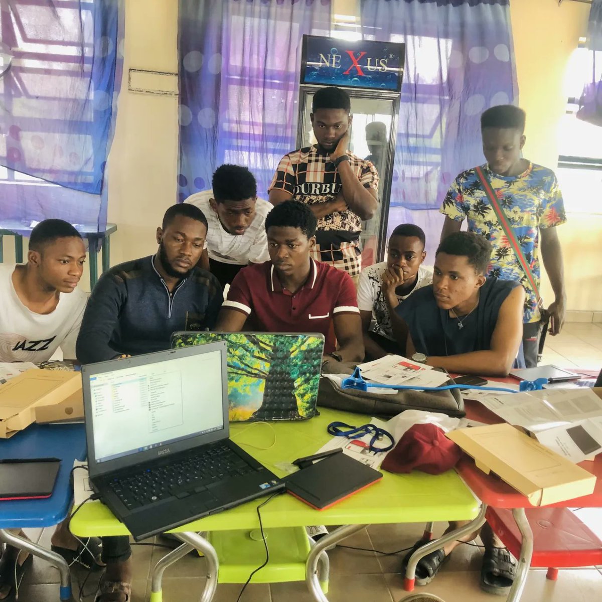 college_app_'s tweet photo. We Aims to educate 📲 students 👨‍🏫in tertiary 🧳 institution leveraging 👔 our technology 📱 @college_app_ in a way that will best service 👨‍✈️ the nation 🇳🇬 and word in the 21st century🎥.
#playmycourse
#collegeapp
#edtech
#teranext https://t.co/MNmplPjddV