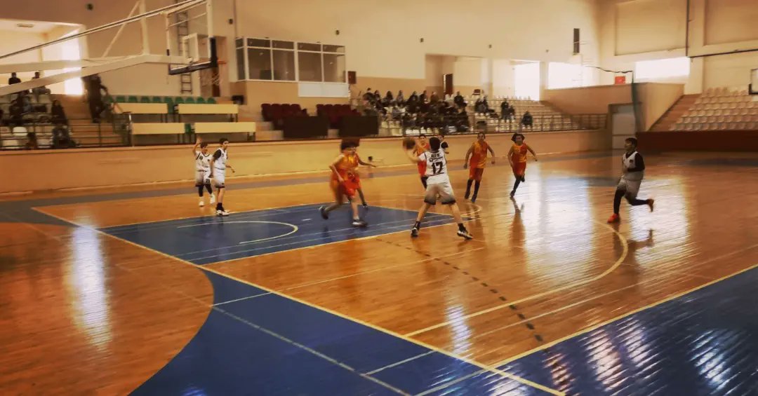 EgeAsist's tweet photo. U12 üst lig maçında Ege Asist basketbol takımımız 69-22 galip gelmiştir.👏🏻🏀⛹🏼

#EgeAsist #gelecegeasist #basketbol #takım #mücadele #galibiyet https://t.co/cBrRlgCN7D
