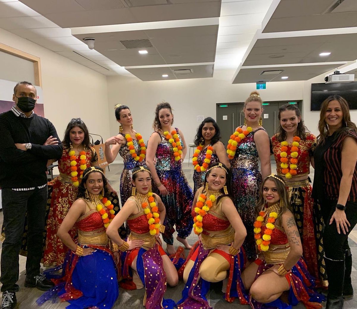 sparqpro's tweet photo. What a great Family Day weekend with our beautiful dance family!! Love you all so much ❤️❤️😘 @ Chinook Blast
#sparqyyc #sparqdance #sparqcalgary #sparqdanceclasses #sparqbollywood #sparqevents https://t.co/s1v8SD5Tb7
