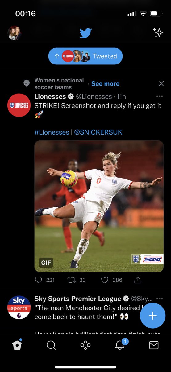 MichaelaDavis5's tweet photo. @Lionesses @SNICKERSUK 🎉⚽️ https://t.co/bW1cf0Wa95