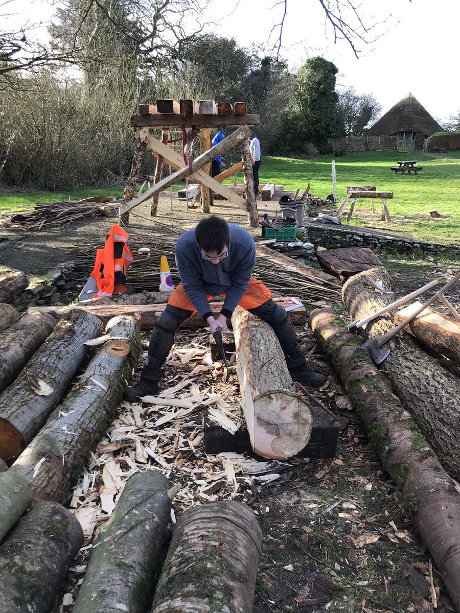 AspirationGreen's tweet photo. Each group, job and woodland is different and we want to help people explore their interests. As we are fond of saying, come and play with axes! #axe #craft #handtools #woodland https://t.co/Ria3o9sBZN