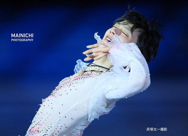 YouApacha's tweet photo. While #YuzuruHanyu glorifies spring, confesses his love to ice, gives hope and warmth, his skating glorifies him as the purest of those living today. This is not skating, this is life itself in its most beautiful manifestations. https://t.co/kdCRvSJ5FN