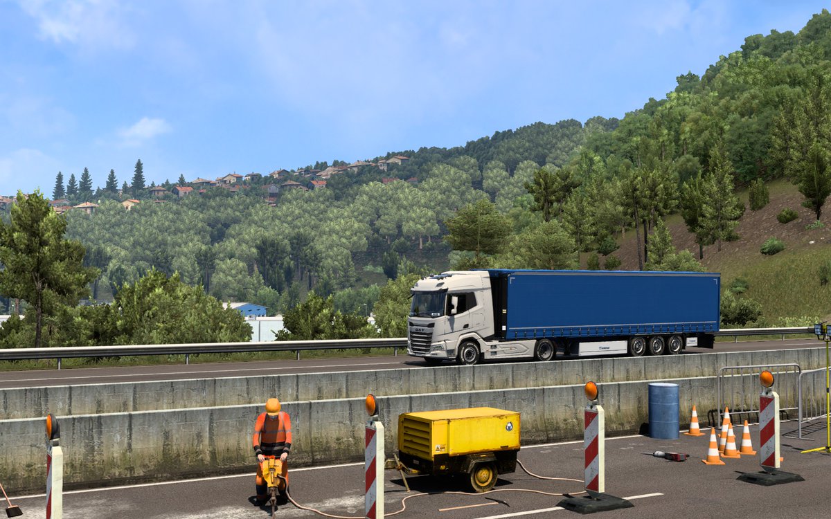 BRmalini's tweet photo. @SCSsoftware @DAFTrucksNV #DAFDrive #RideDAF 
@MichelinTruckUK @KroneTrailer https://t.co/B3ba3iQ92t