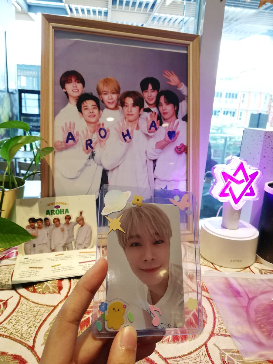 myungbin__'s tweet photo. my 1st cupsleeve event 😚
#AllTheTime_ASTRO @arohamy_ https://t.co/zhyWG6TbpG