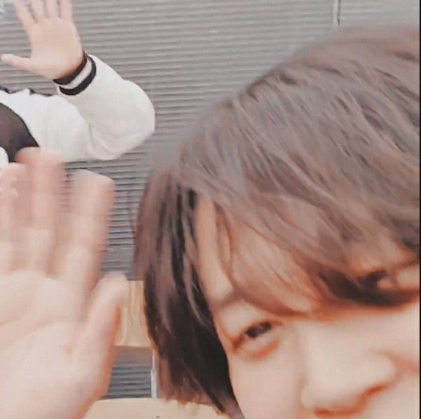 archivespjmn's tweet photo. So cute😭🥺 https://t.co/FwVRmozJ0q