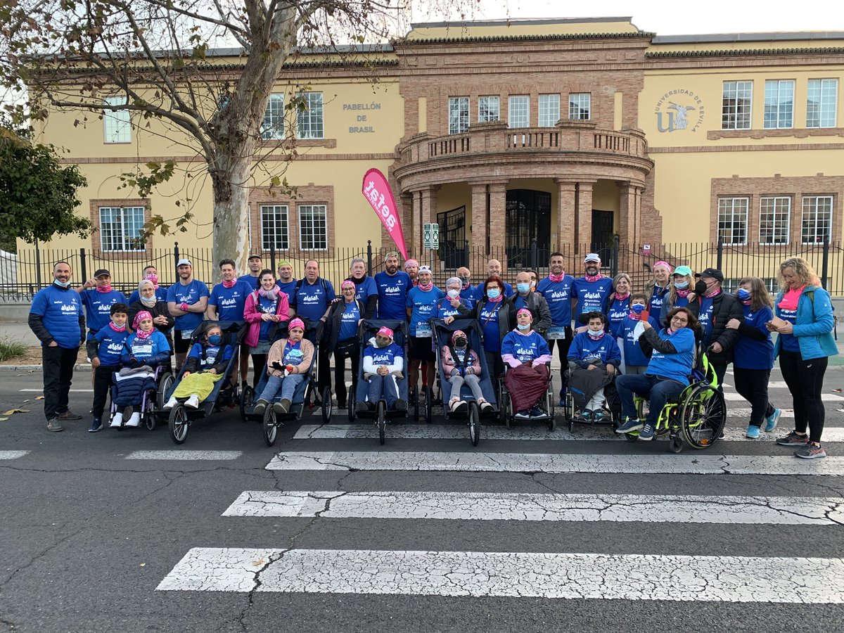 AEF_AT's tweet photo. 💙Esta mañana, a punto de salir… Equipo Zurich Aefat en @maratondesevilla
Con @ZurichSeguros .
💕Donaciones: https://t.co/3N6EtBc4Ky o Bizum al 01274
#EquipoZurichAefat #AtaxiaTelangiectasia #PlantaTuProyecto #CABKAcciónSocial #ZurichMaratónSevilla
#CorreFrenalaAT #Sevilla https://t.co/bTBnKKZeeF