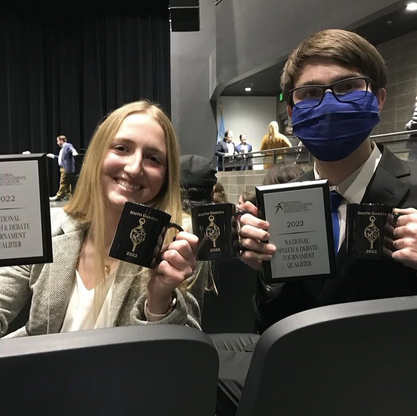 OGormanDebate's tweet image. Congrats to our national qualifiers who will be heading to Louisville, KY for the national tournament this summer! #GoKnights