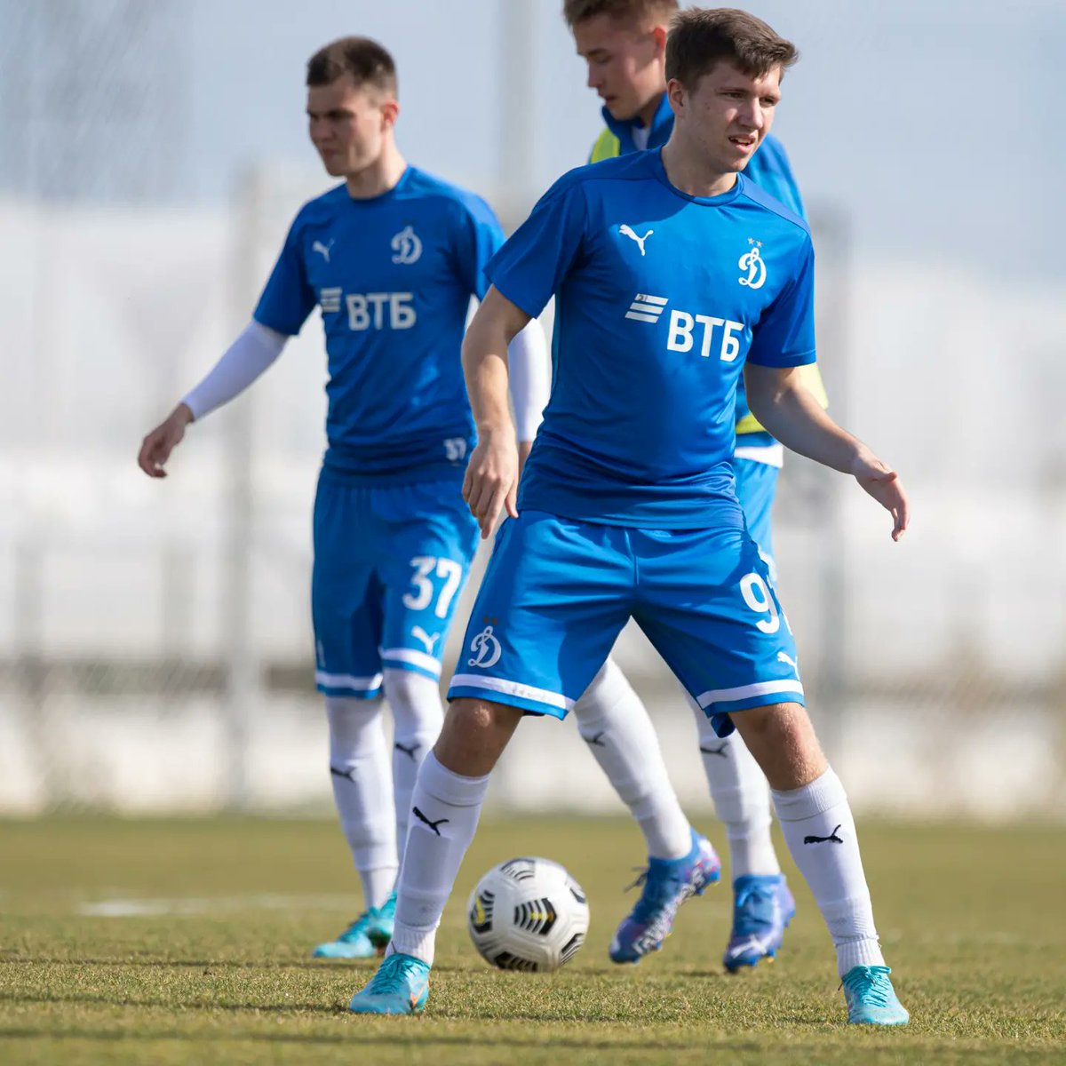 fcdynamo2's tweet image. 📸 Разминка перед #Динамо2ОД. Начинаем!
⠀
#Динамо2