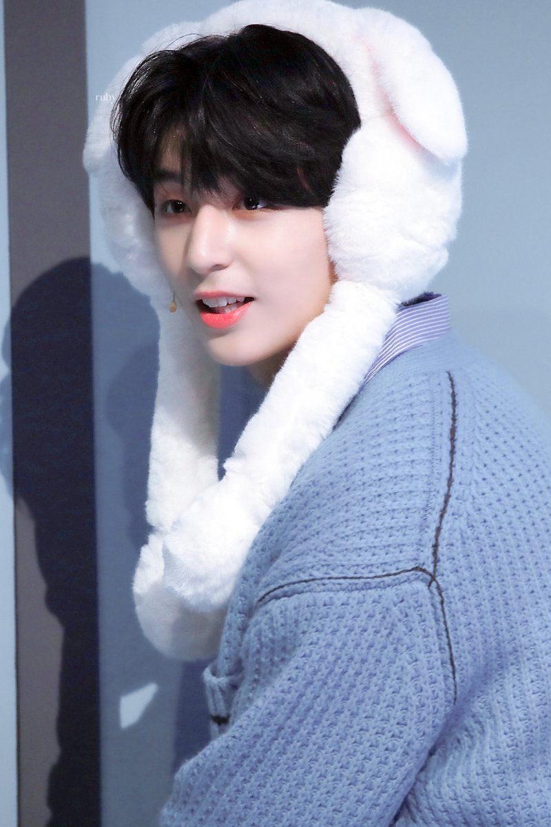 rubygolcha's tweet photo. 220218 온에어
보들포송눈토끼🐇❄️

#골든차일드 #최성윤 #성윤 #와이 #Y #sungyoon #goldenchild #뽀디 https://t.co/B7E7IC8e6e
