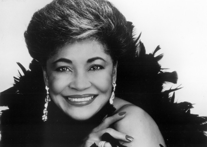 Happy Birthday to Nancy Wilson. Mad underrated. 