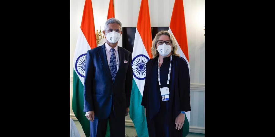 TrendsAajKal's tweet photo. After a "constructive meeting" between External Affairs Minister S Jaishankar and German Minister for Economic Cooperation and Development Svenja Schulze, #India  and #Germany share a pledge to promote green growth and clean technology https://t.co/H7N241VXN7