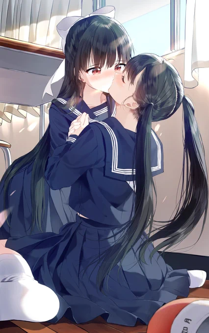 誰もいないうちに
#百合 