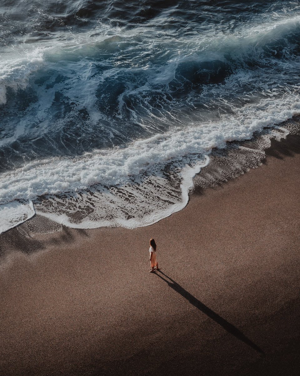 robinxbenjamin's tweet photo. GM photographers and NFT artists 🌊 https://t.co/q5ZJHbbUX9